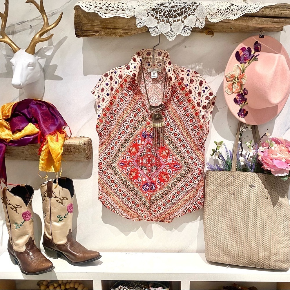 Enchanting Gypsy southwestern hippy boho blouse w patchwork vibe